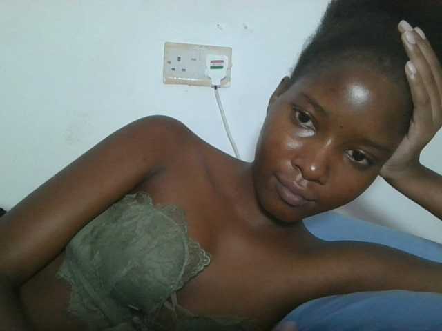 Hornyqueen4
