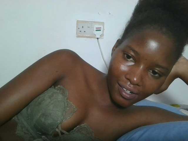 Hornyqueen4