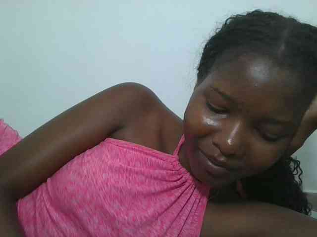 Hornyqueen4 webcam