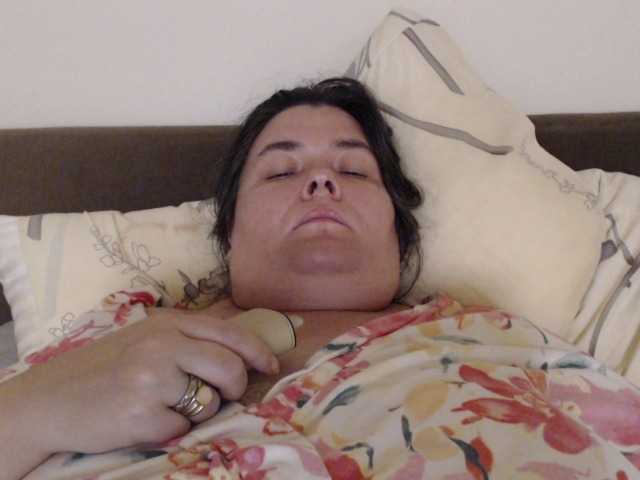kittydrive111 cam belle