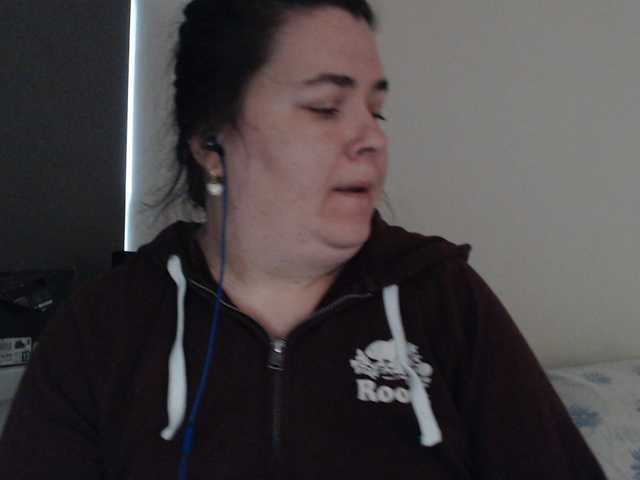 KittyDrive111 live cam on BongaCams