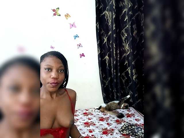 Ebbonyrakael's BongaCams show and profile