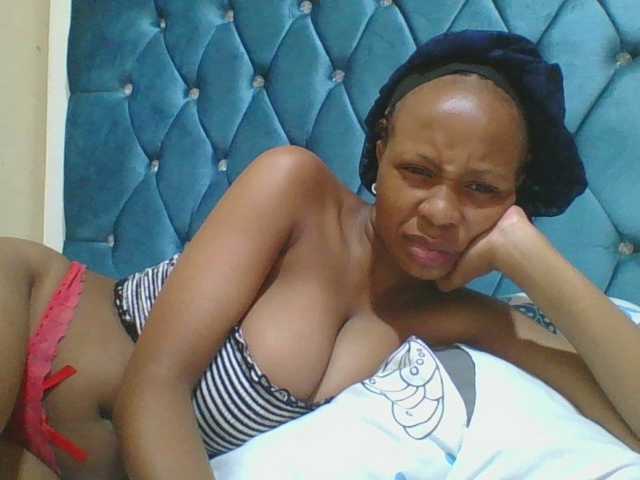 Prettyebony4