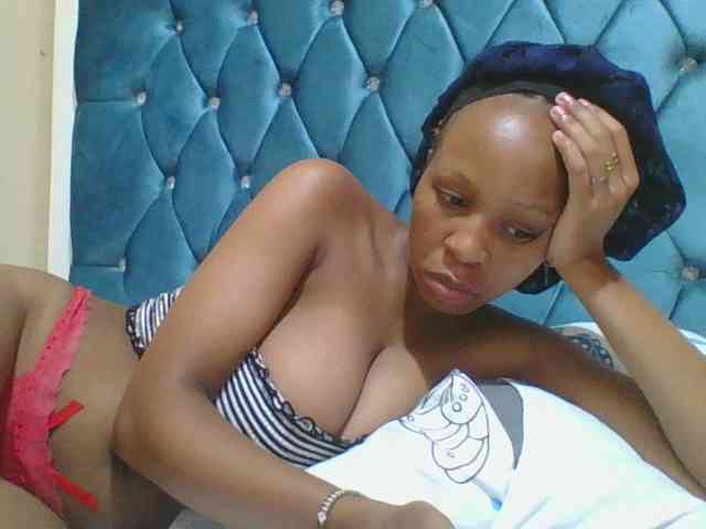 Prettyebony4 webcam