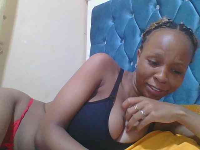 Prettyebony4