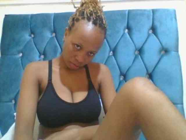 Prettyebony4 webcam