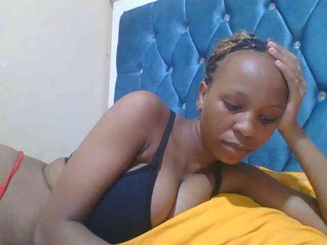 Prettyebony4 webcam