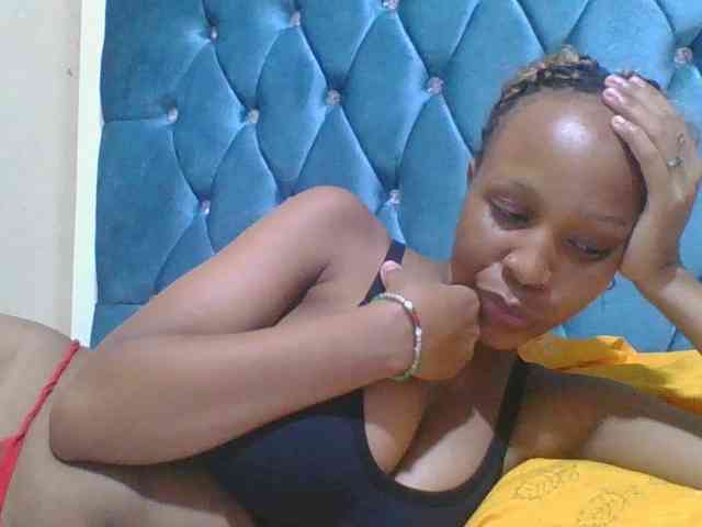 Prettyebony4 webcam