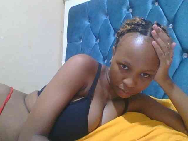 Prettyebony4