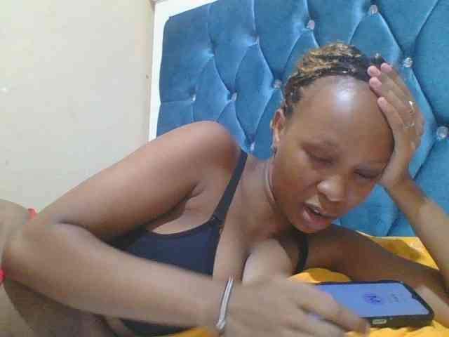 Prettyebony4 webcam