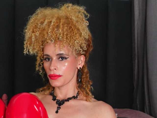 Alexa-Duque live cam on BongaCams