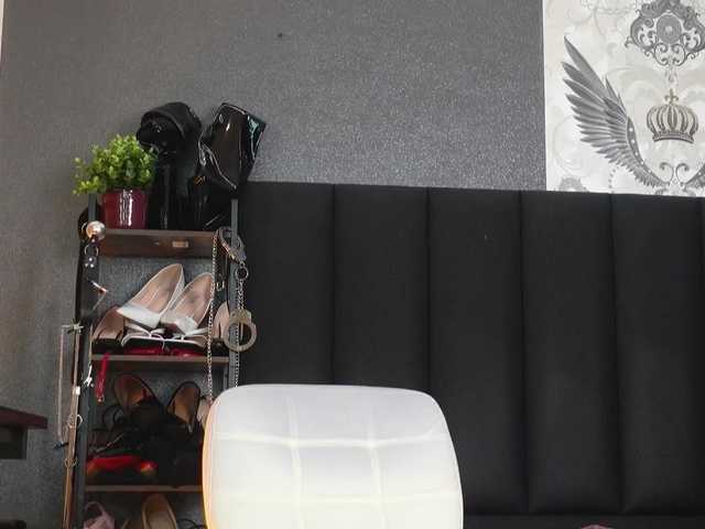 Alexa_Duque