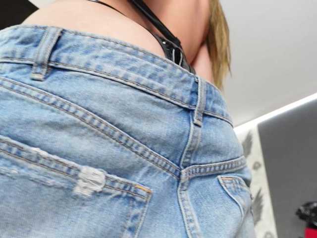 Alexa_Duque
