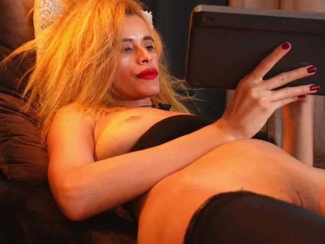 Alexa_Duque