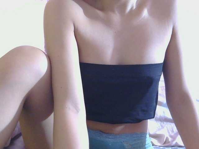 innocentzara live cam on BongaCams