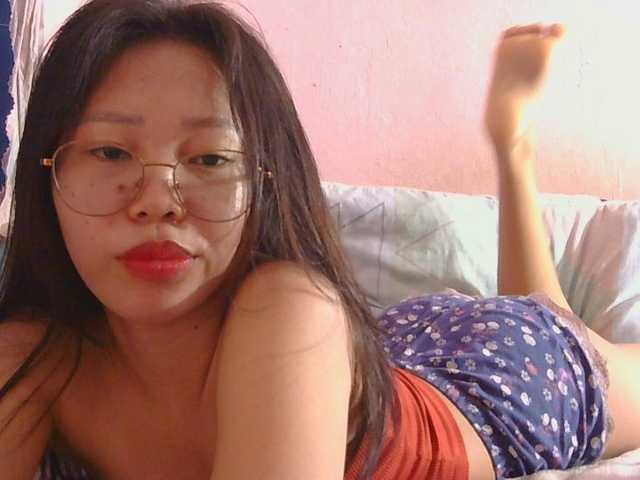 innocentzara live cam on BongaCams