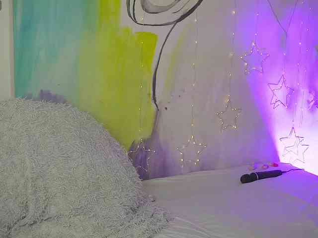 JackieJee webcam