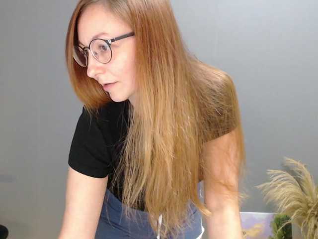 Prettygirl1703 live cam on BongaCams