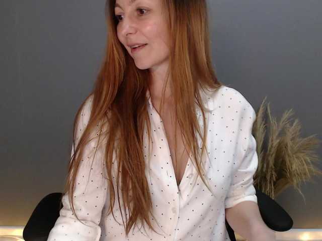 Prettygirl1703 live cam on BongaCams