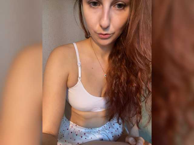 le modèle Jesstas est en webcam porno dans un show sur le site bongacams, il possède les tags suivants: White/Caucasian,Redhead,Shaved