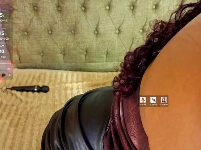 charlotte-69 live cam on BongaCams