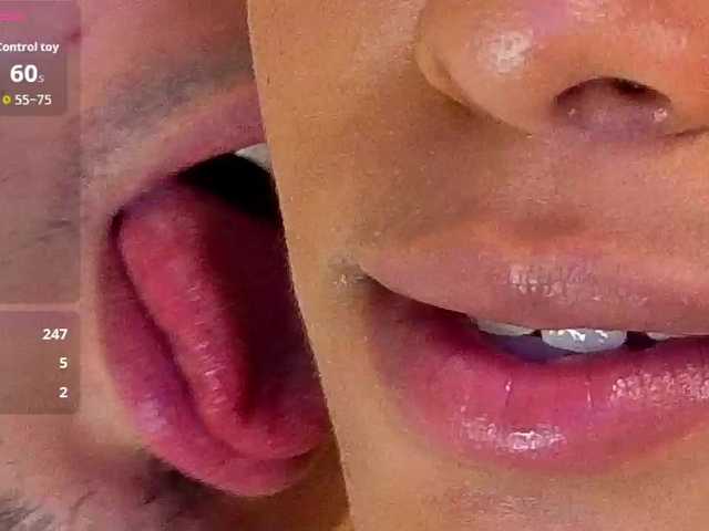 charlotte-69 live cam on BongaCams