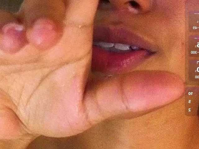 Charlotte-69's BongaCams show and profile