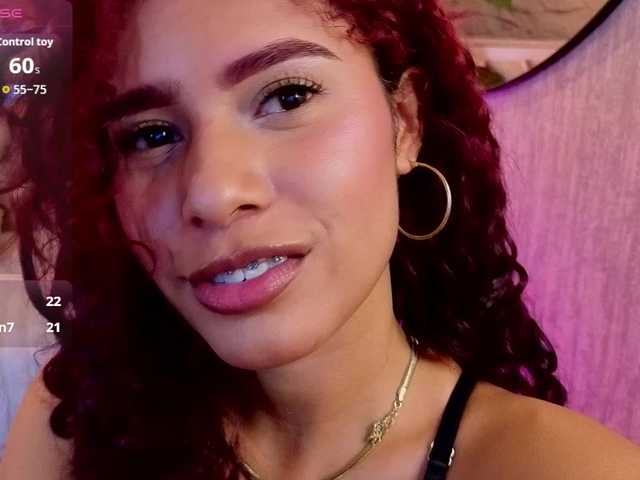 charlotte-69 live cam on BongaCams