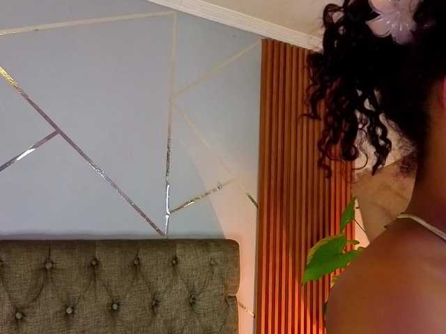 charlotte-69 live cam on BongaCams