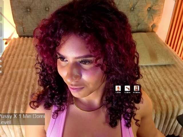charlotte-69 live webcam show