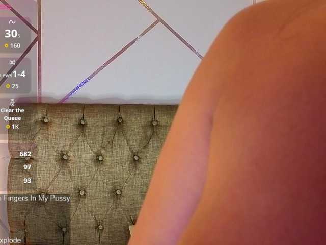 charlotte-69 live webcam show