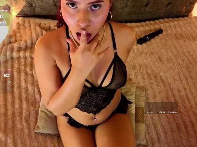 charlotte-69 live cam on BongaCams