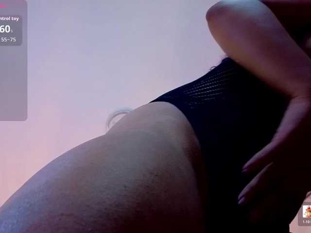charlotte-69 live cam on BongaCams