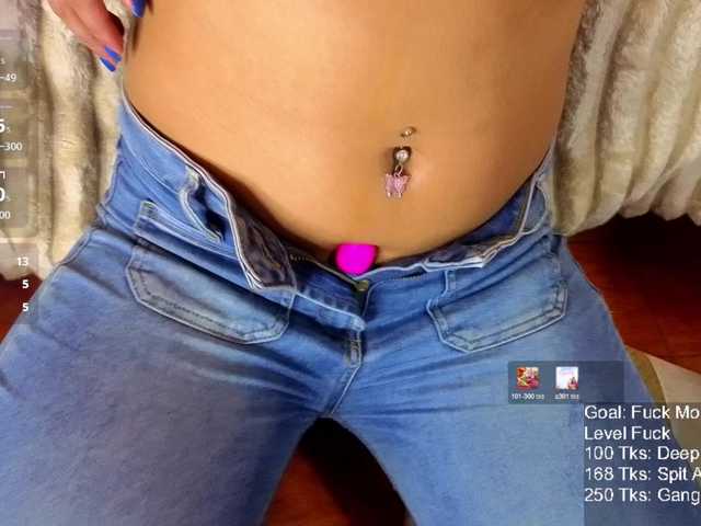 charlotte-69 live cam on BongaCams