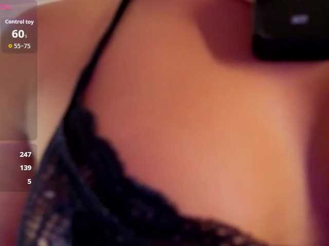 charlotte-69 live cam on BongaCams