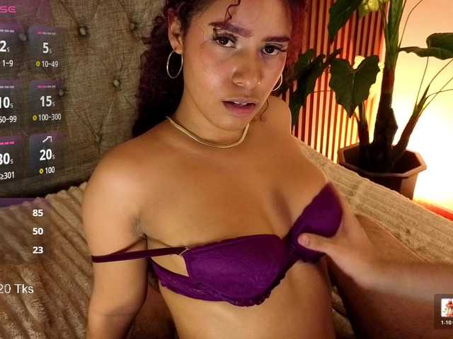 charlotte-69 live cam on BongaCams