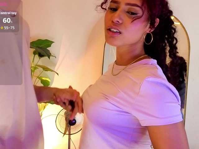 charlotte-69 live cam on BongaCams