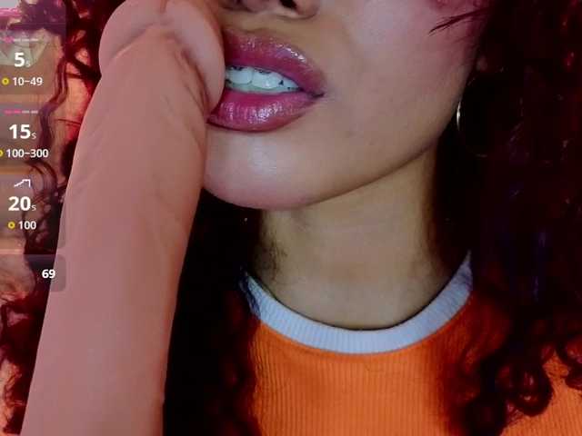 charlotte-69 live cam on BongaCams