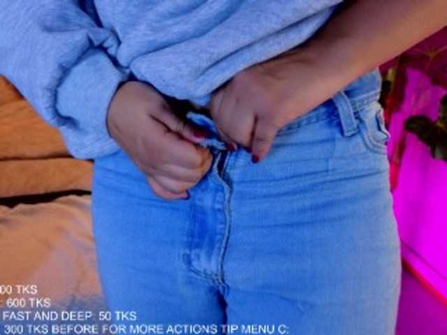 charlotte-69 live cam on BongaCams