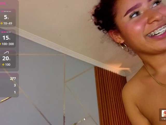 charlotte-69 live cam on BongaCams