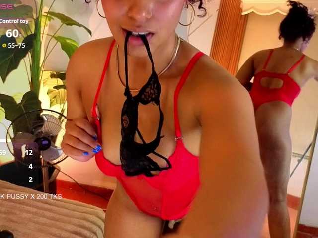 charlotte-69 live cam on BongaCams