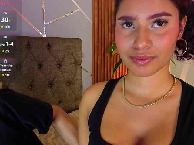 charlotte-69 webcam