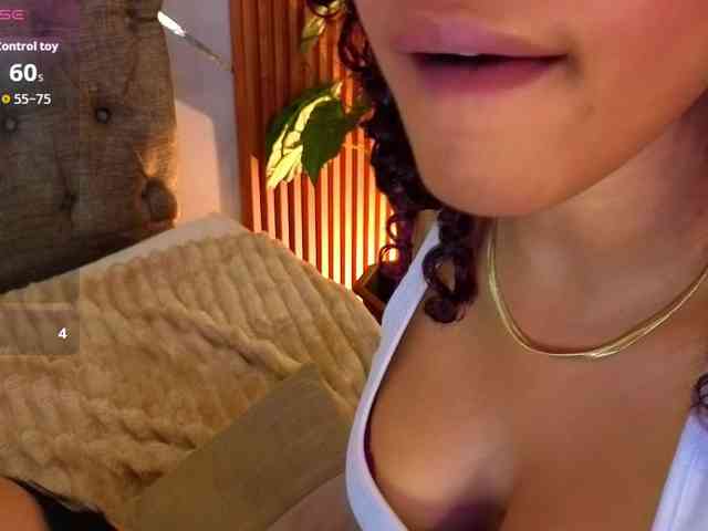 charlotte-69 webcam