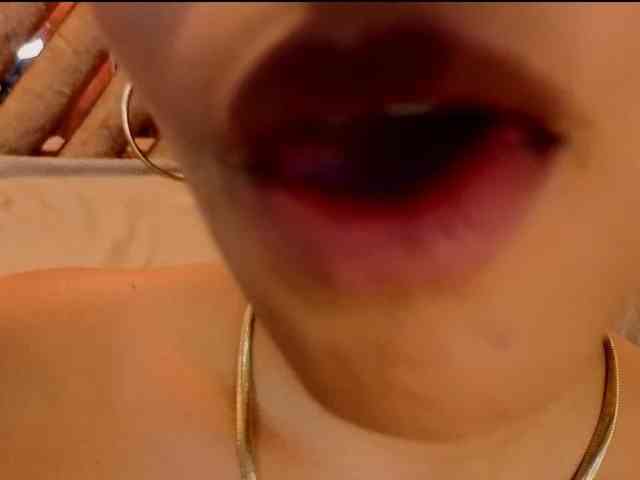 charlotte-69 webcam