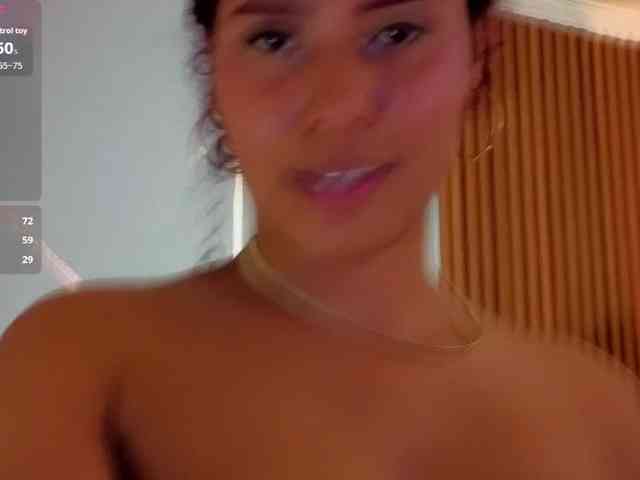 charlotte-69 webcam