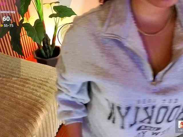 charlotte-69 webcam