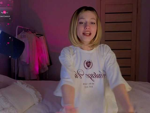 AlenGrace live webcam show