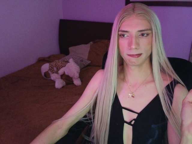 mirandahabach live cam