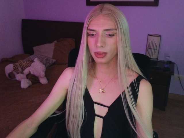 mirandahabach live cam