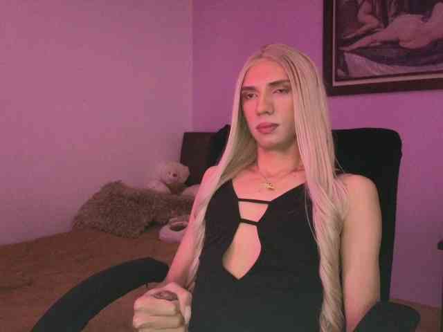 mirandahabach Live Webcam on BongaCams
